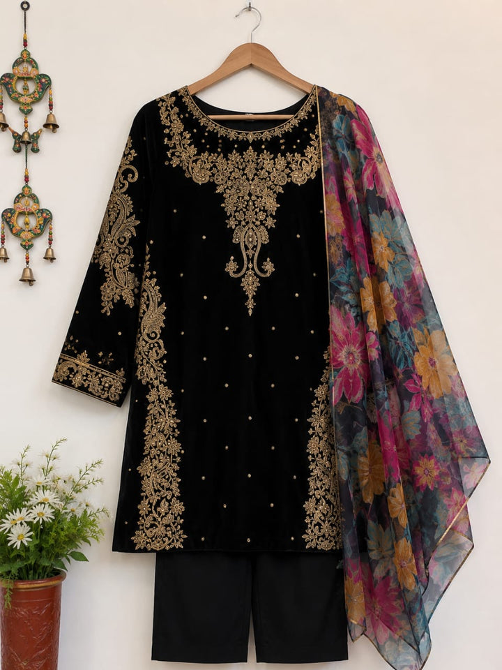 hand made dabka work embroidered suit/made to order/house of dua
