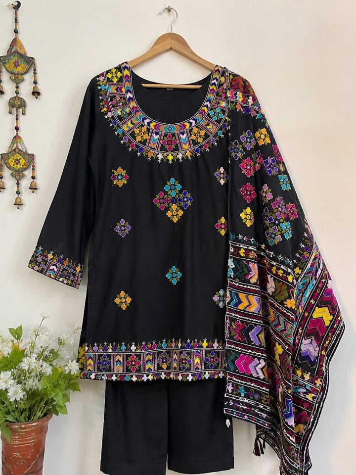 handmade work suit/made to order houe of dua